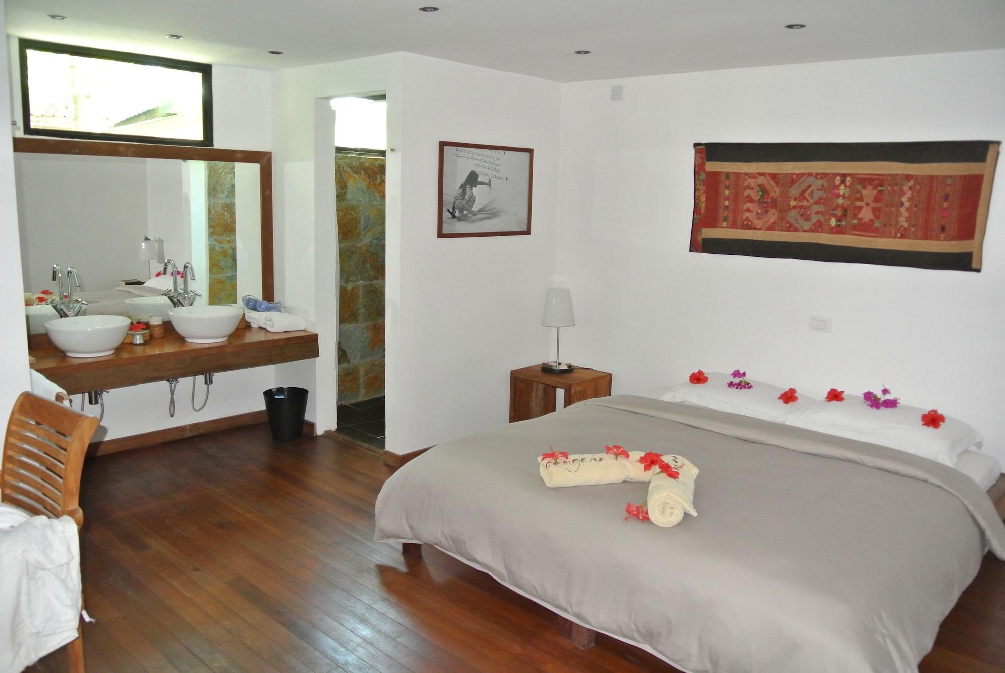 Gangehi Island Resort & Spa Esterno foto