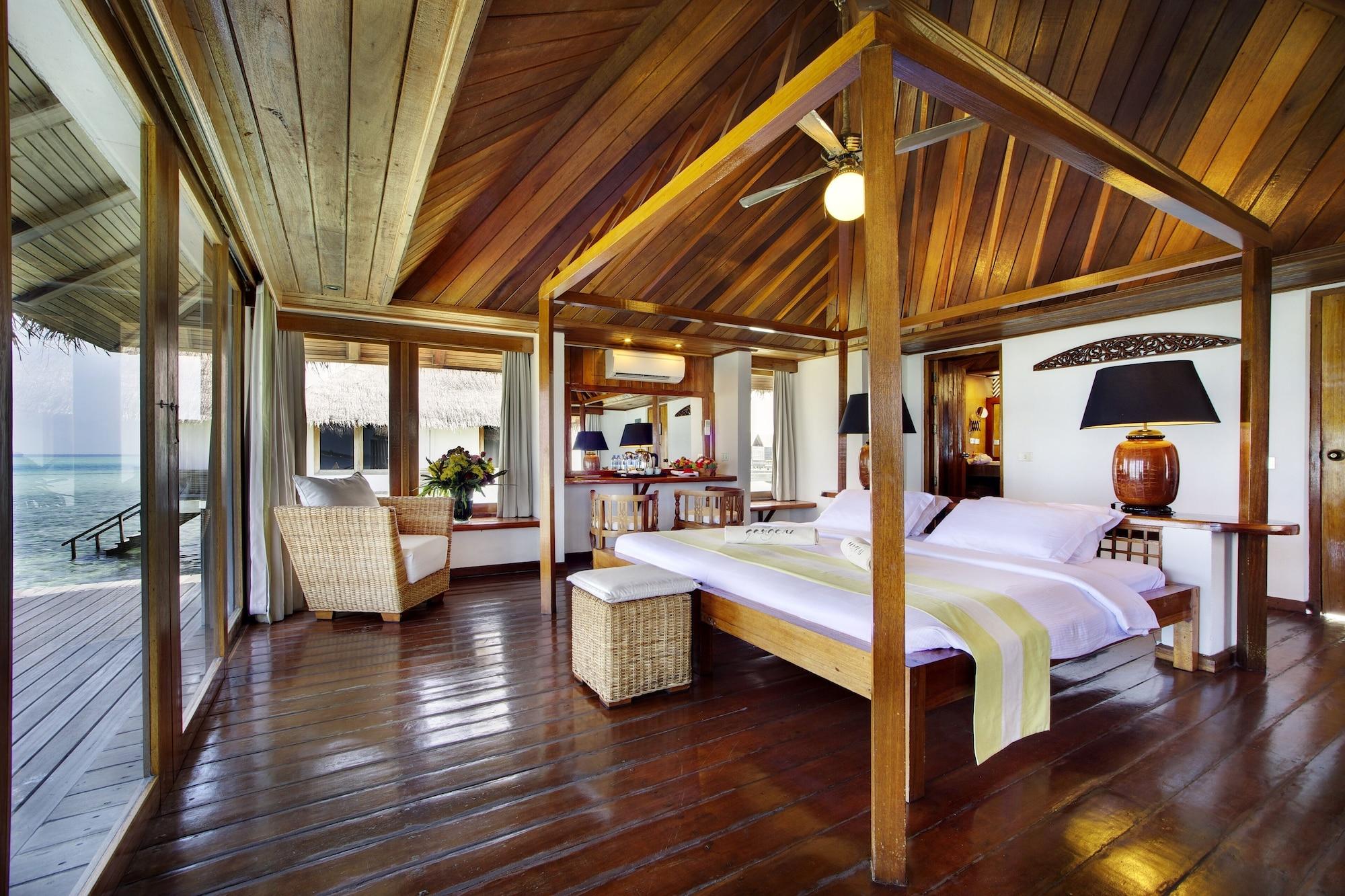 Gangehi Island Resort & Spa Esterno foto