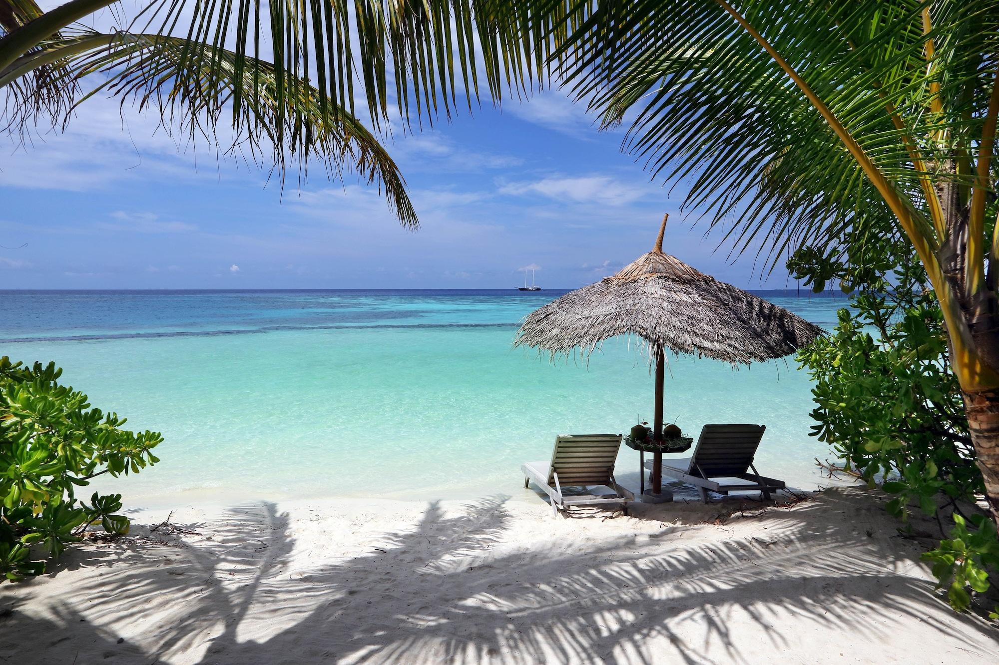 Gangehi Island Resort & Spa Esterno foto