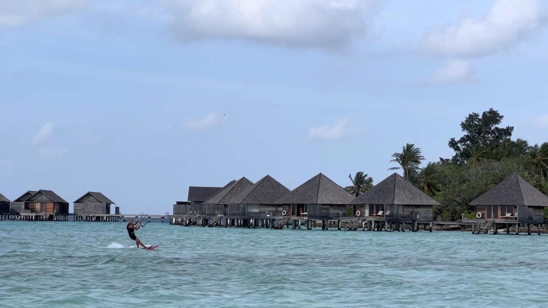 Gangehi Island Resort & Spa Esterno foto
