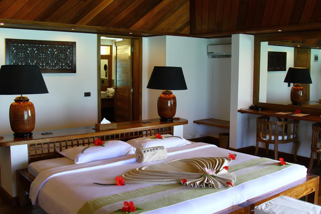 Gangehi Island Resort & Spa Esterno foto